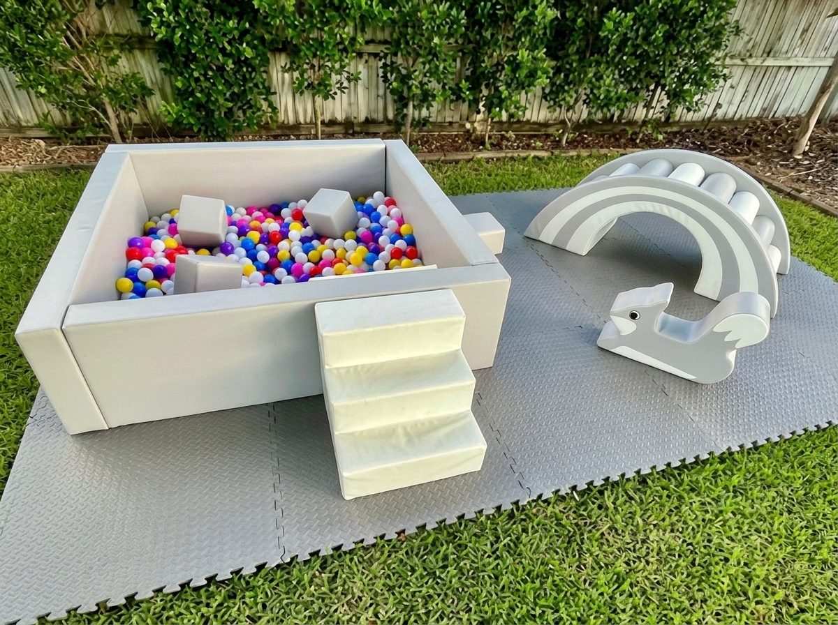 Large white package – squirrel and rainbow climber Large white package – squirrel and rainbow climber